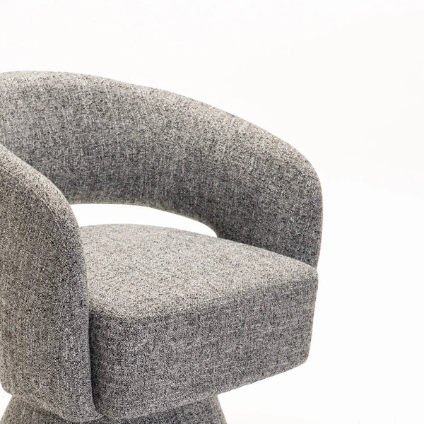 Dreamy Comfort – Zara Fabric Swivel Chair